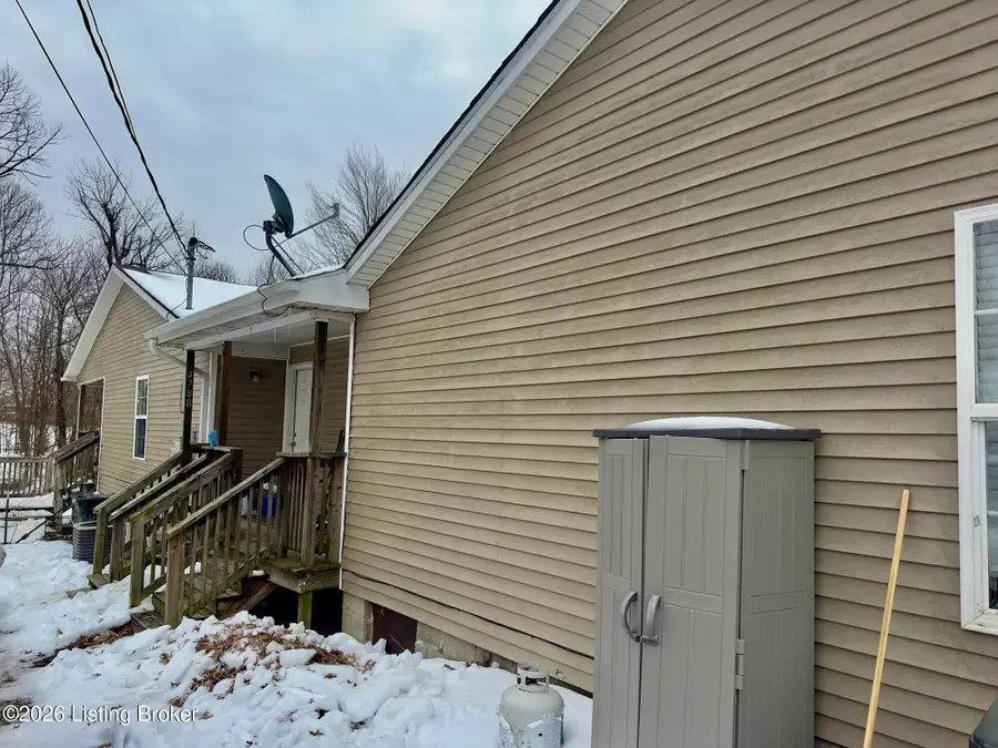 4788 S Wilson Rd, Elizabethtown, KY 42701 - #2