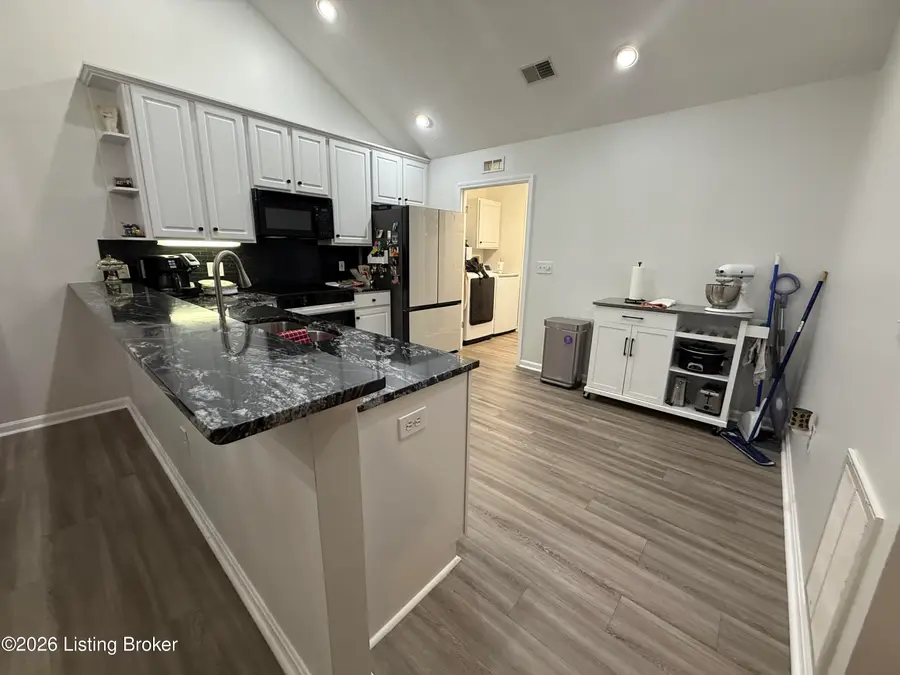 12005 Doe Ridge Pl, Jeffersontown, KY 40299 - #3