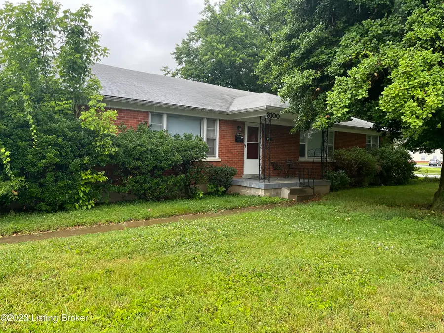 3100 Altus Dr, Louisville, KY 40216 - #2