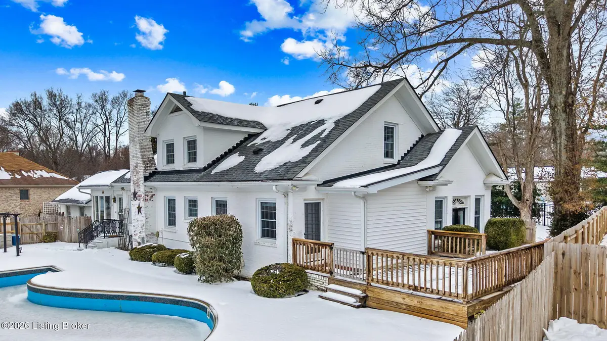 8412 Oxford Woods Ct, Louisville, KY 40222 - Image #1