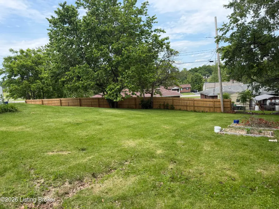 316 Indiana Trail, Radcliff, KY 40160 - #3