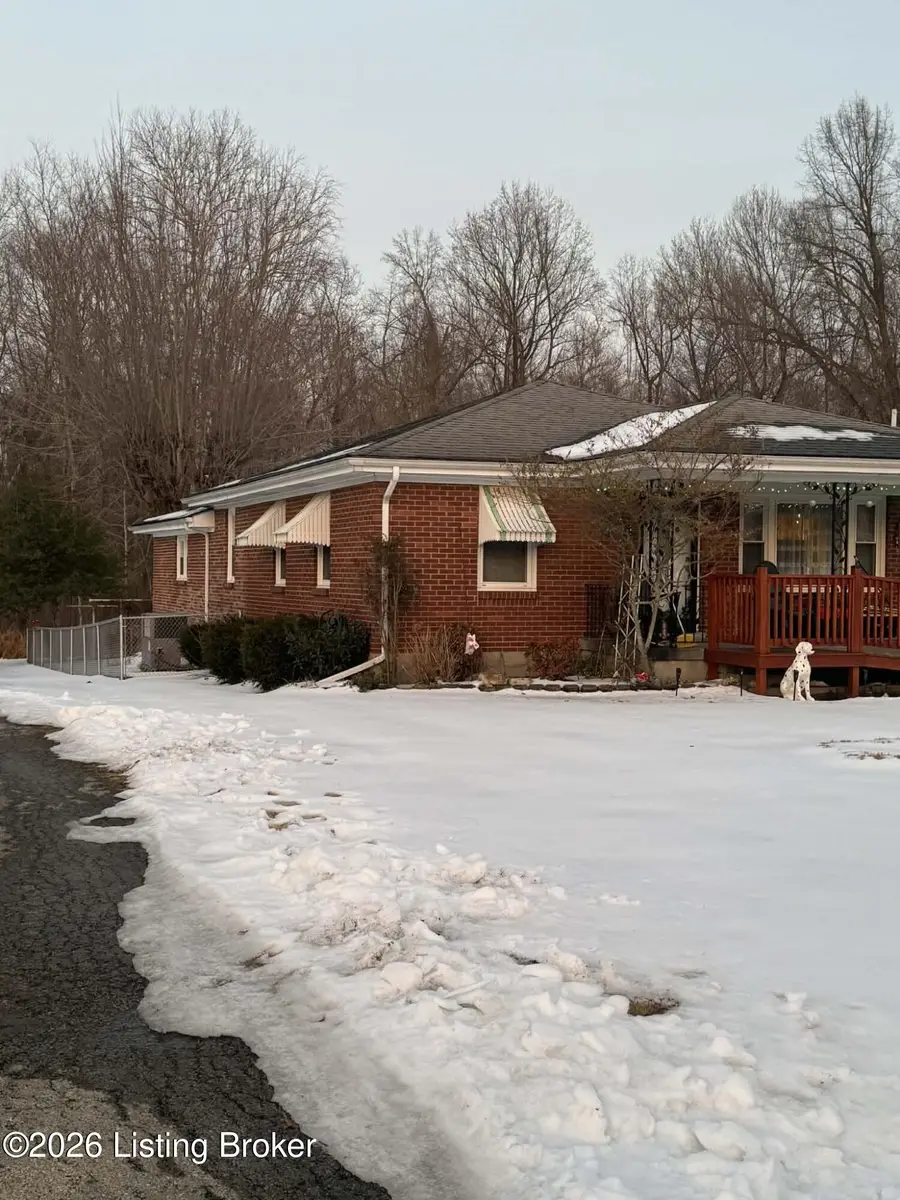 10711 Alberta Dr, Fairdale, KY 40118 - #2