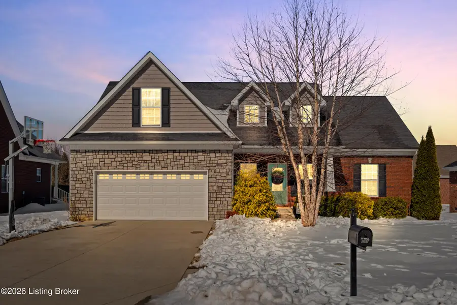 282 Fernwood Dr, Mount Washington, KY 40047 - #2