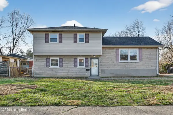 7106 Sun Valley Dr, Louisville, KY 40272