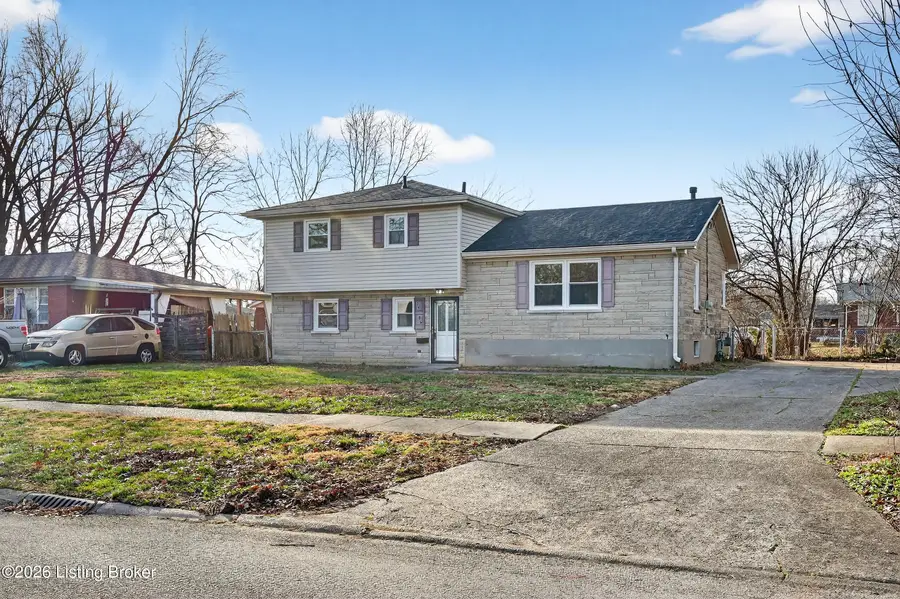 7106 Sun Valley Dr, Louisville, KY 40272 - Image #2