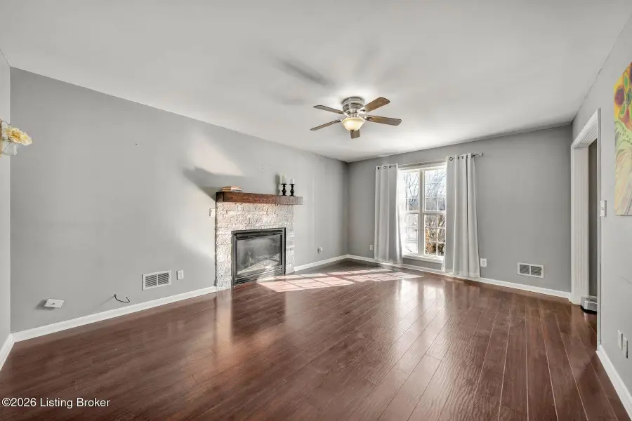 7121 Apple Orchard Ln, Crestwood, KY 40014 - #2