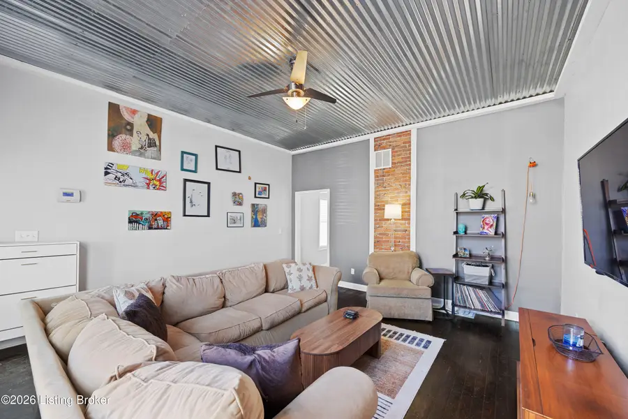 914 E St Catherine, Louisville, KY 40204 - #3