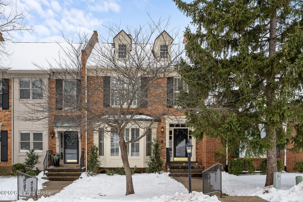 1330 Navajo Ct, Louisville, KY 40207 - #1