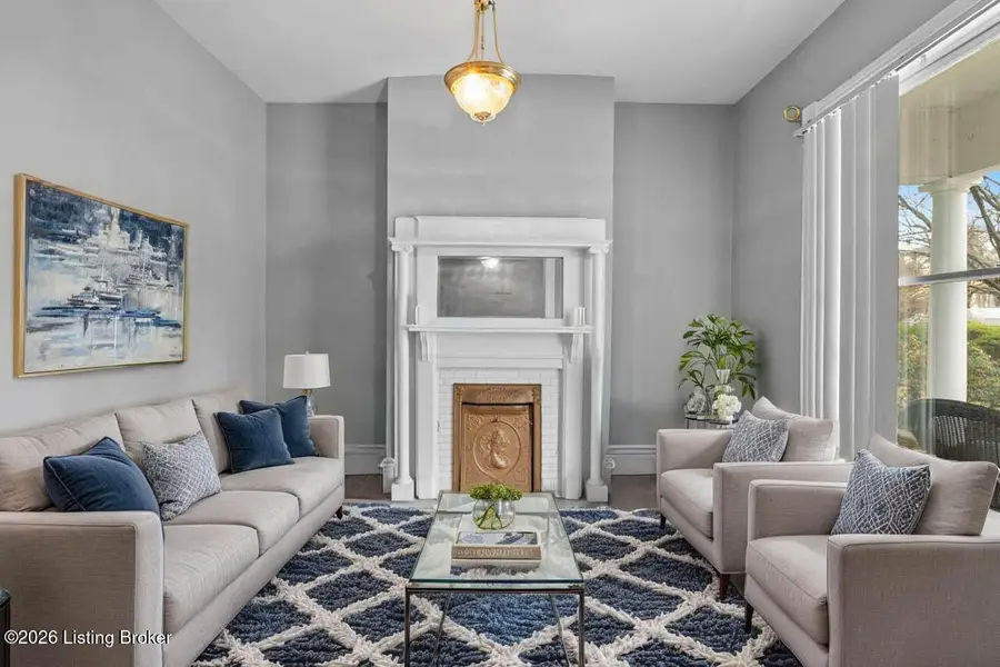 2124 Grinstead Dr, Louisville, KY 40204 - #3