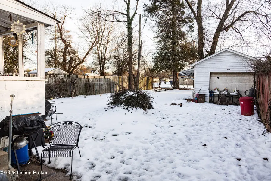 2304 Ratcliffe Ave, Louisville, KY 40216 - #2