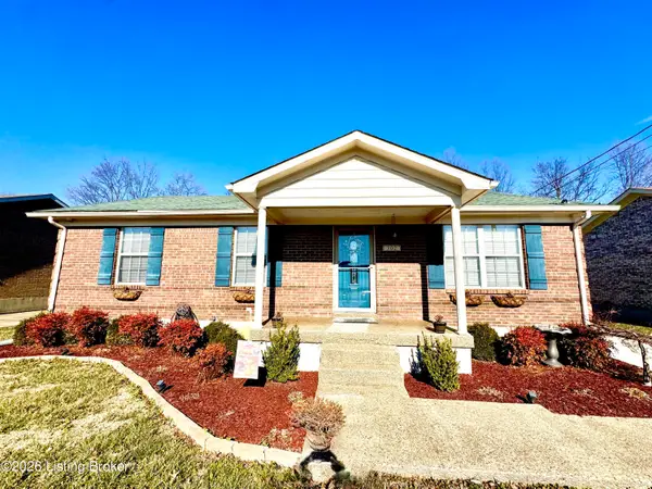 302 Bucky Burton Dr, Louisville, KY 40229