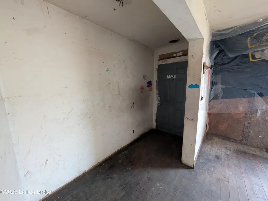 2013 Bank St, Louisville, KY 40203 - #3