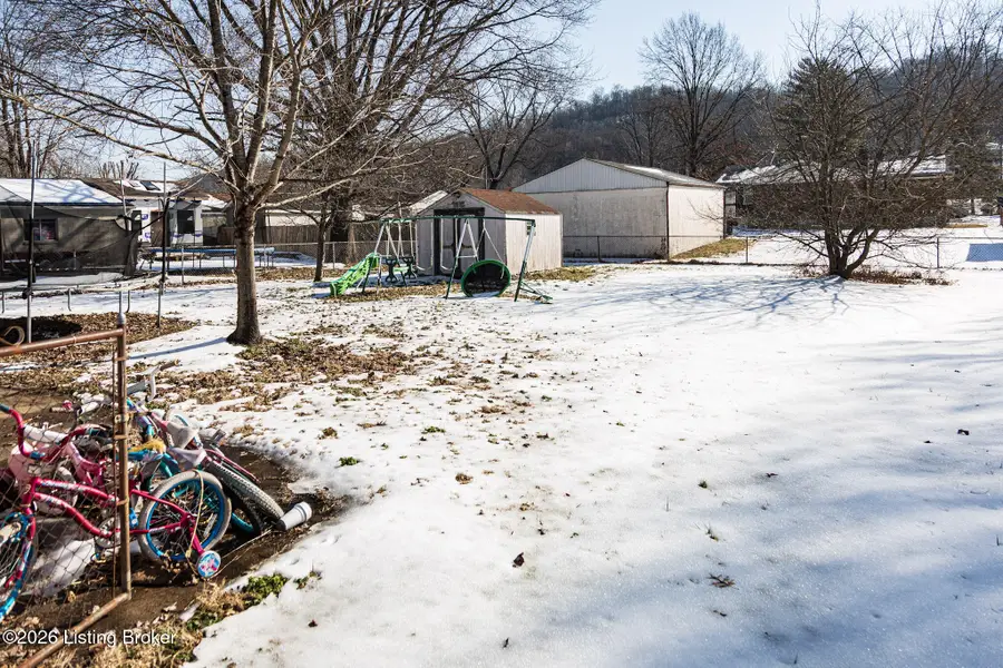 5015 Lesabre Dr, Louisville, KY 40216 - #2