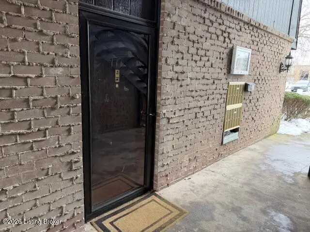 3505 Lodge Ln #APT 111, Louisville, KY 40218 - #1