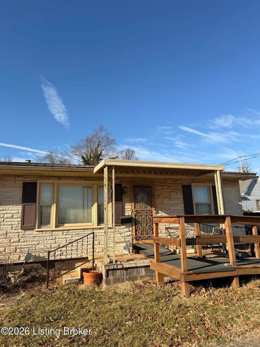 323.5 Lincoln St, Lawrenceburg, KY 40342 - #2