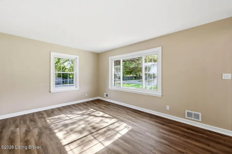 4600 Kiefer Rd, Louisville, KY 40216 - #3