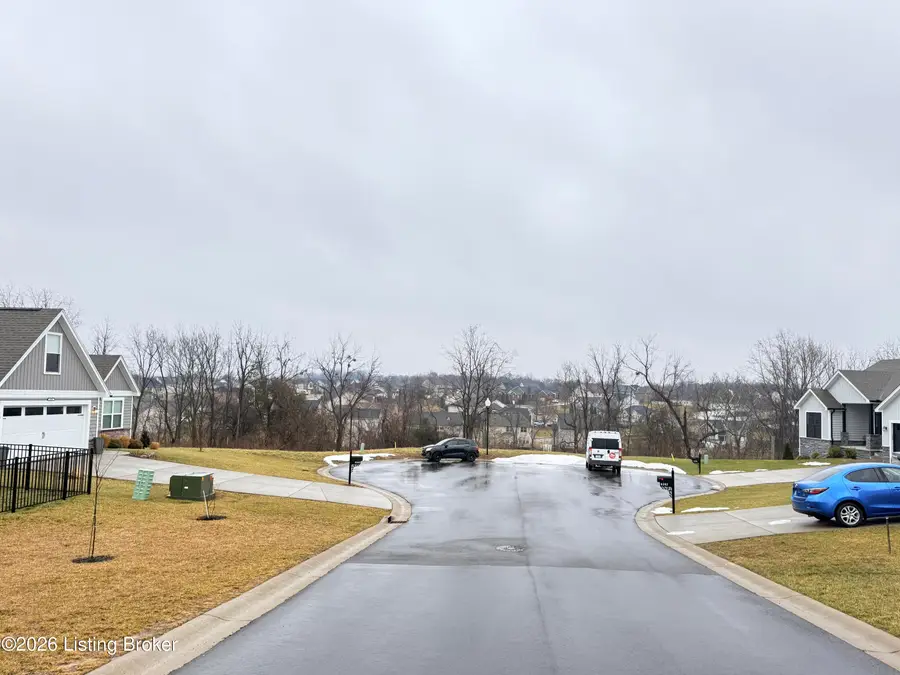 6306 Pheasant Hill Ct, Louisville, KY 40229 - #3