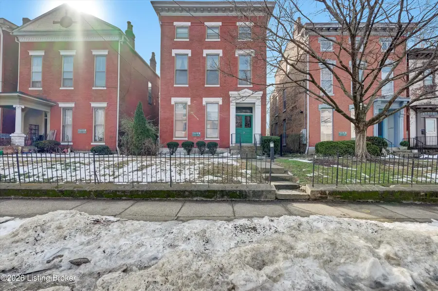 124 E Oak St #APT 2, Louisville, KY 40203 - #2