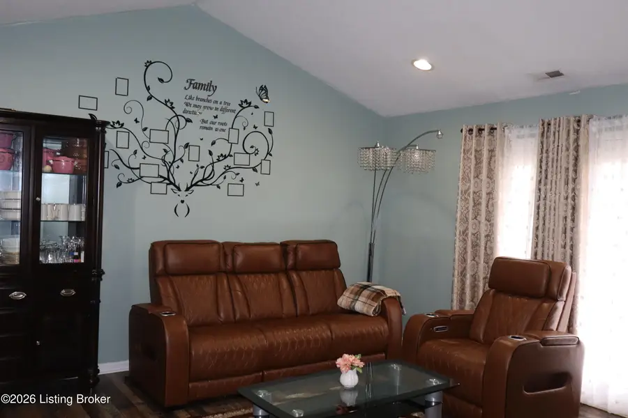 525 Shady Glen Cir, Shepherdsville, KY 40165 - #3