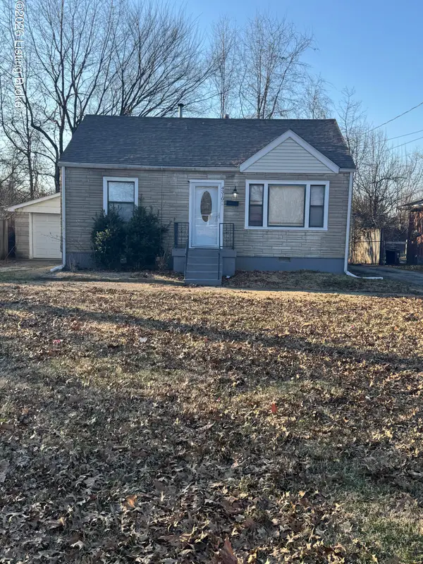 4310 Lynnview Dr, Louisville, KY 40216