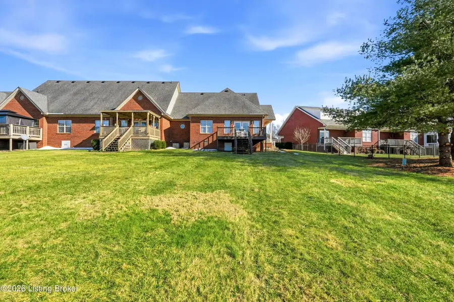 102 Ashton Ct, Bardstown, KY 40004 - #3