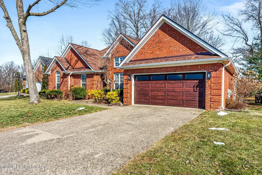 2103 Prestwick Dr, La Grange, KY 40031 - #3