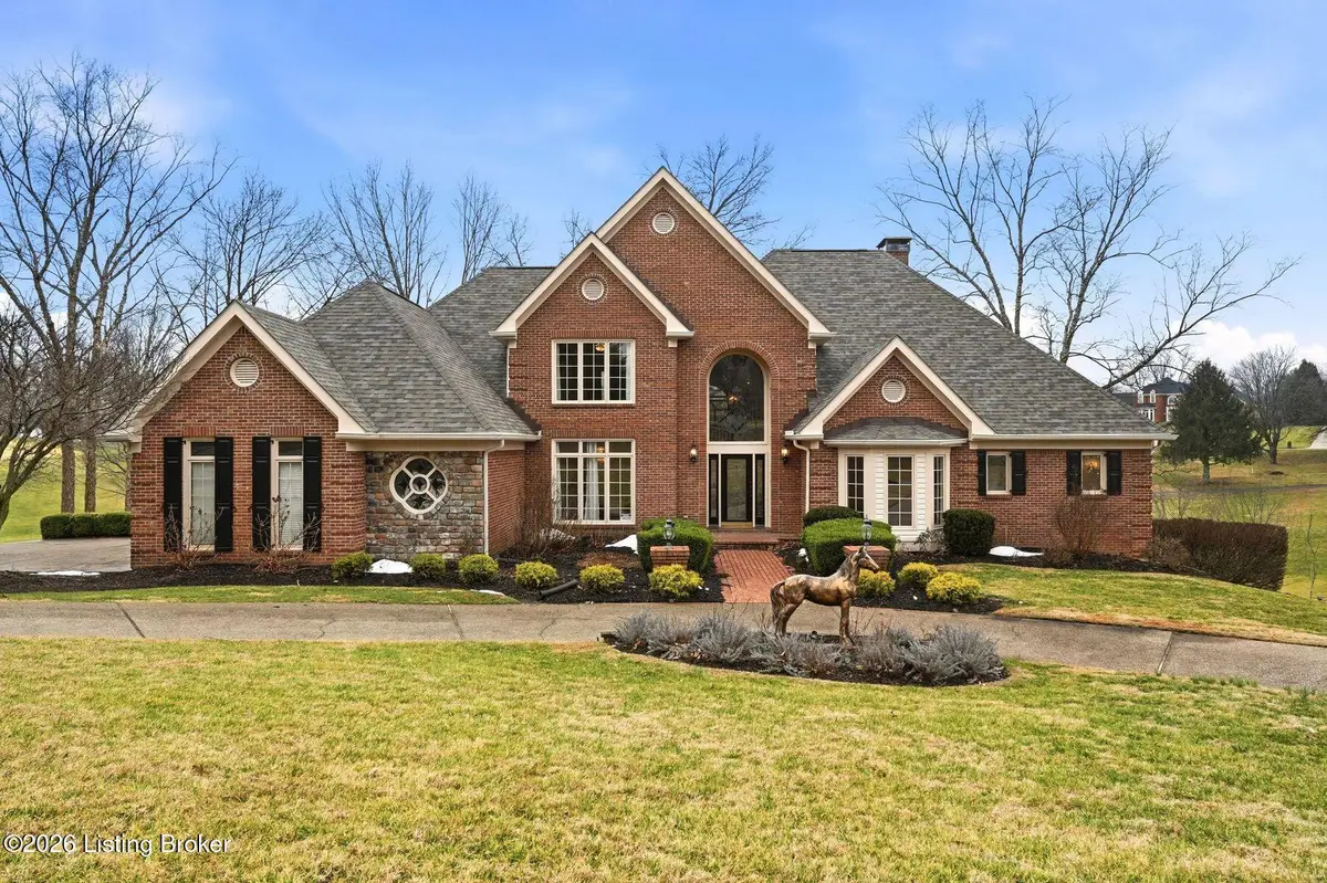 8609 Westover Dr, Prospect, KY 40059 - #1