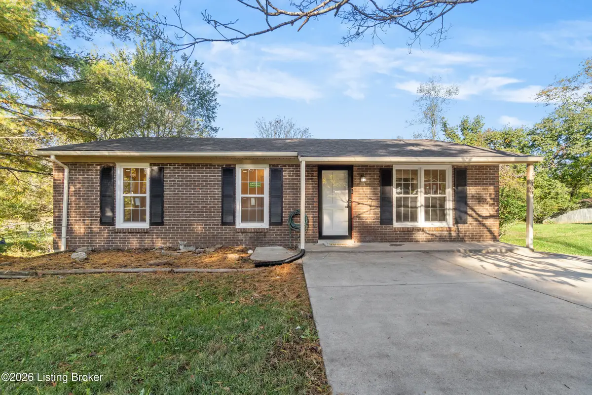 3800 Wiano Dr, Crestwood, KY 40014 - #1