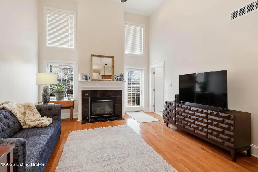 10202 Dorsey Pointe Cir, Louisville, KY 40223 - #3