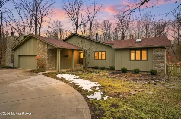 201 Rebel Dr, Pewee Valley, KY 40056