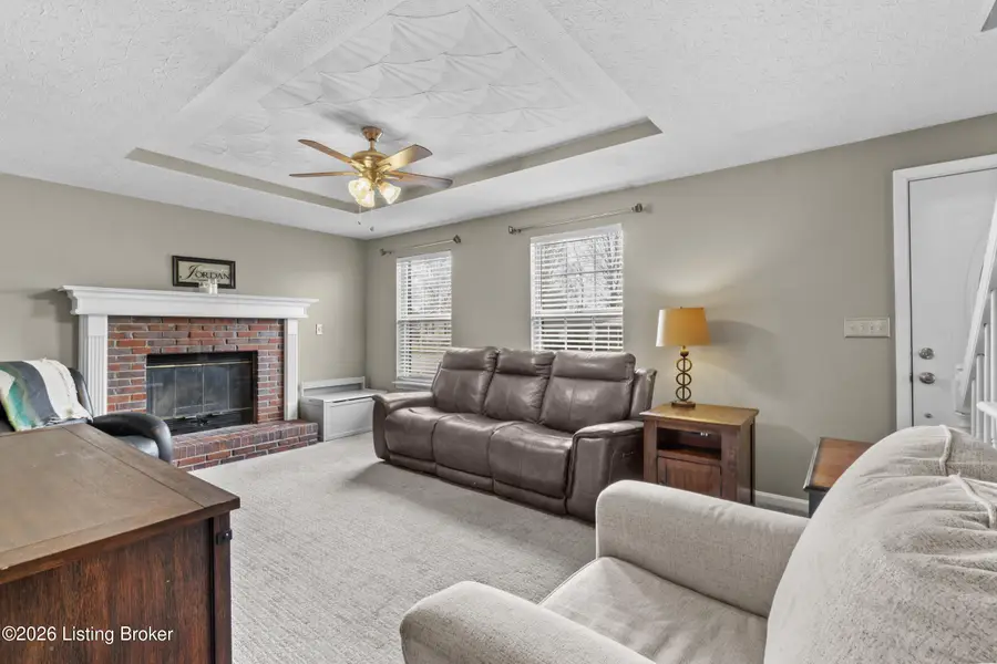 4530 Greymont Dr, Louisville, KY 40229 - #3