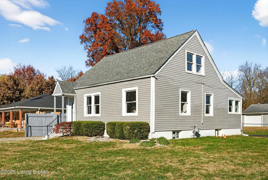 4915 Greenwood Rd, Louisville, KY 40258 - #3