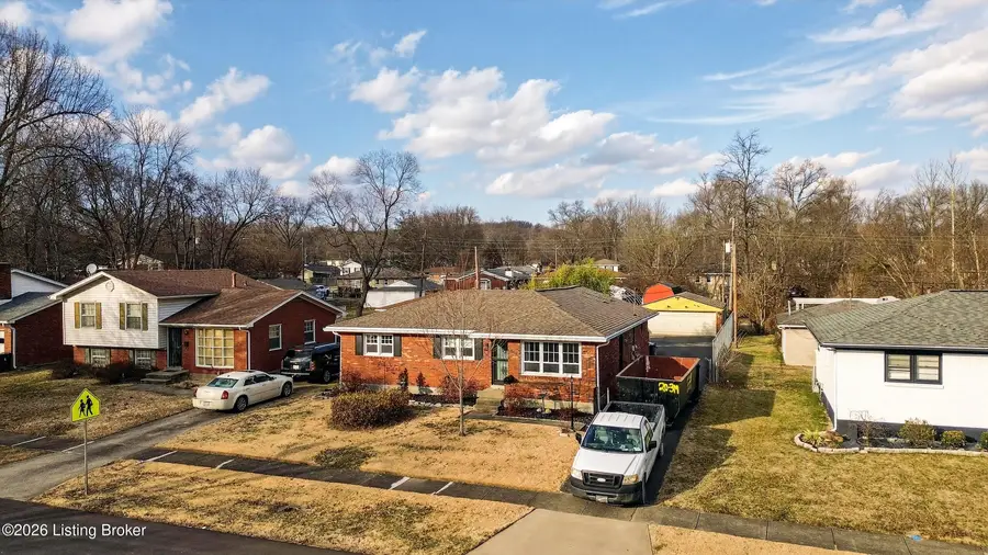 1047 Clayborne Rd, Louisville, KY 40214 - #3