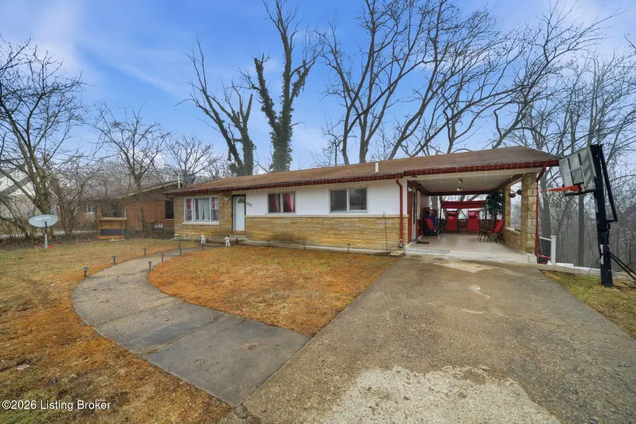 5135 Maryview Dr, Louisville, KY 40216 - #2