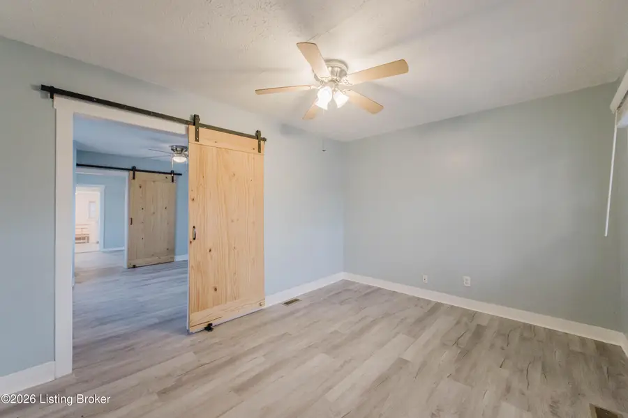 810 Weller Ave, Louisville, KY 40208 - #3