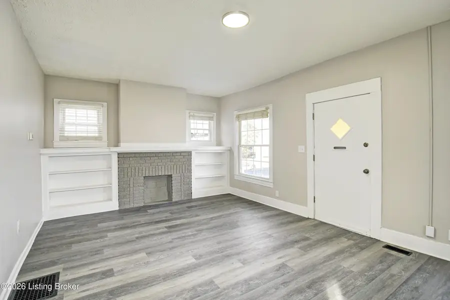 4212 Larkwood Ave, Louisville, KY 40212 - #2
