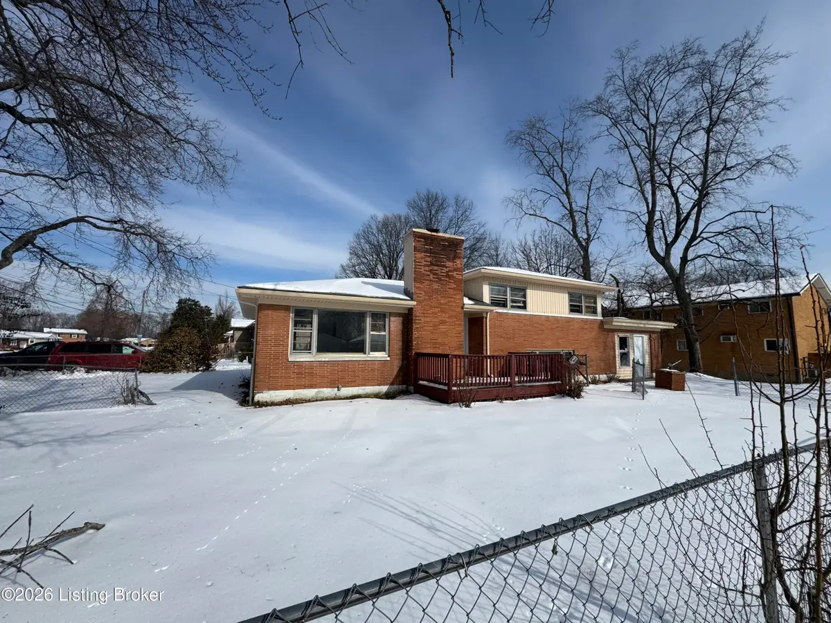 4231 Flintlock Dr, Louisville, KY 40216 - #1