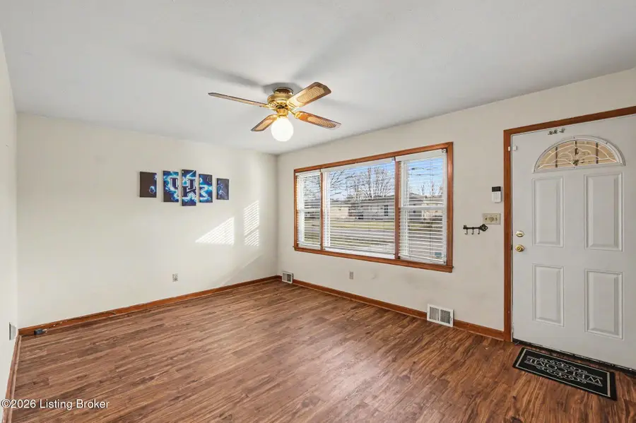 6001 Noah Dr, Louisville, KY 40258 - #3