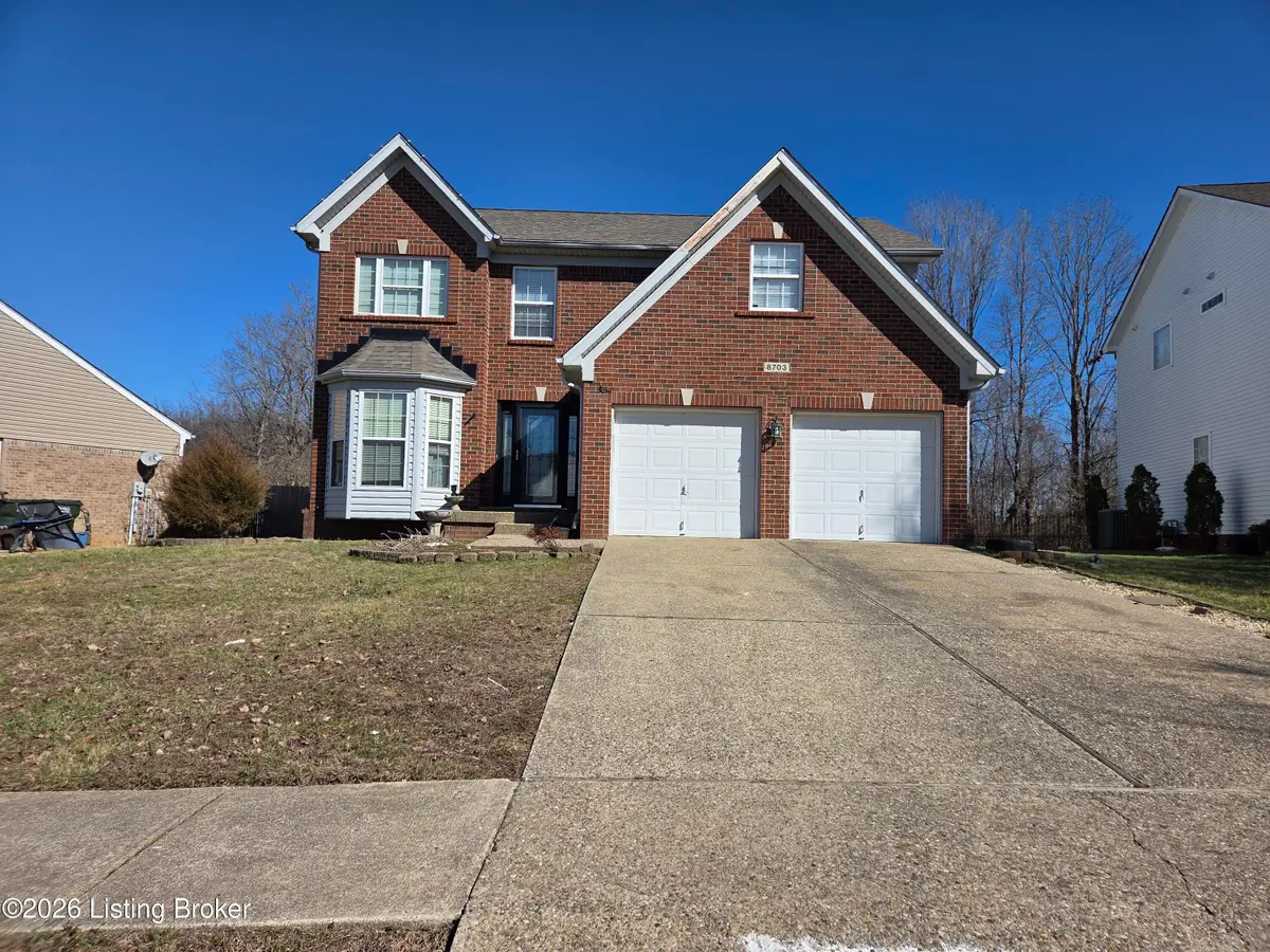 8703 Sanctuary Ln, Louisville, KY 40291 - #1