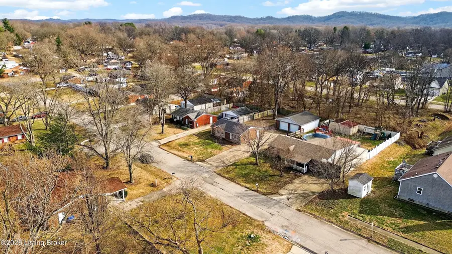 4710 Conder Ave, Louisville, KY 40272 - #3