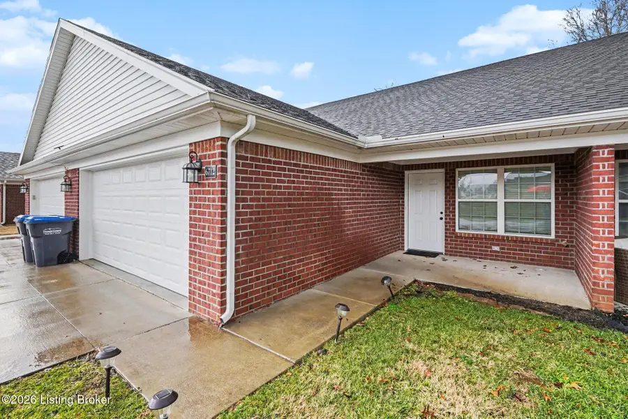 6712 Woods Mill Dr, Louisville, KY 40272 - #3