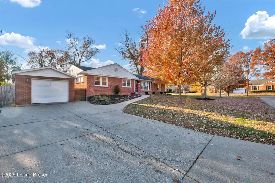 316 Short Rd, Louisville, KY 40207 - #3