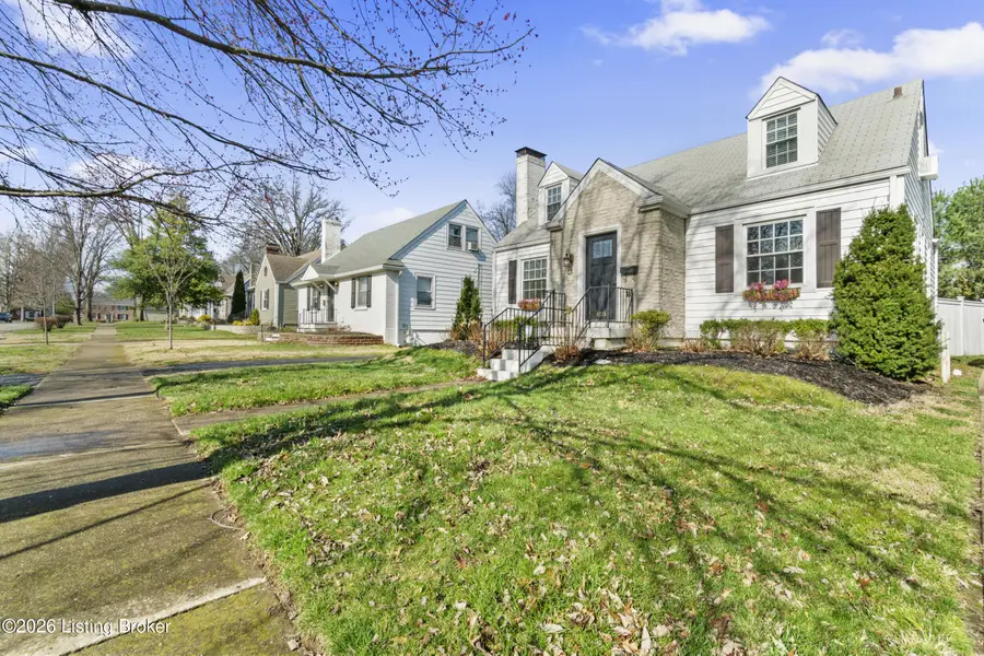 4215 Churchill Rd, Louisville, KY 40207 - #2