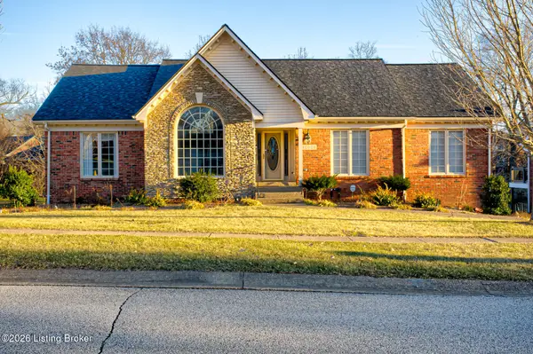 10808 Foxgate Ct, Louisville, KY 40223