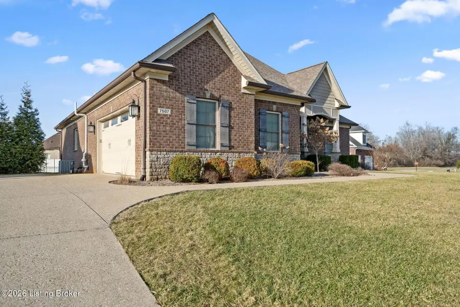 7507 Greenfield Pl, Crestwood, KY 40014 - #2