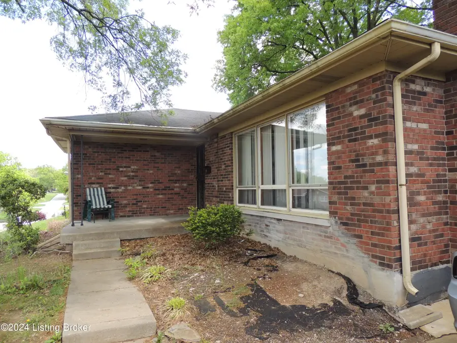 1428 Hobart Dr, Louisville, KY 40216 - #2