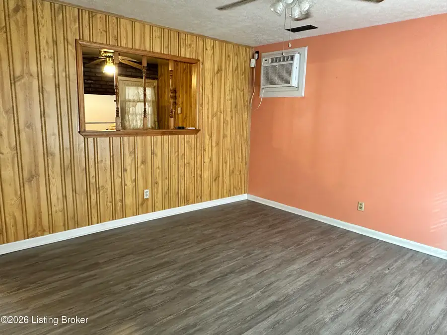 909 W Indian Trail, Louisville, KY 40213 - #2