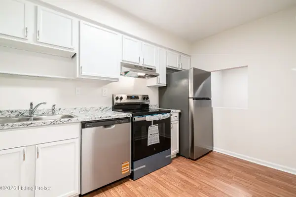 7010 Wildwood Cir #APT 65, Louisville, KY 40291