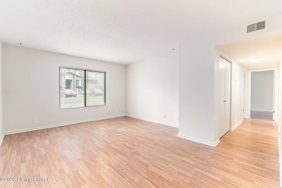 7010 Wildwood Cir #APT 65, Louisville, KY 40291 - #3