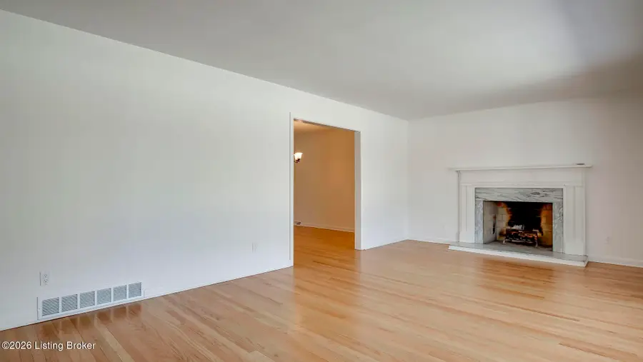 2706 Lime Kiln Ln, Louisville, KY 40222 - #3